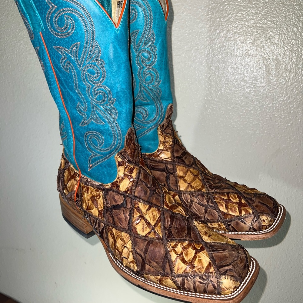 Bass Cowboy Boots - Horse Power Cigar Matte Bass Patch - HP8052